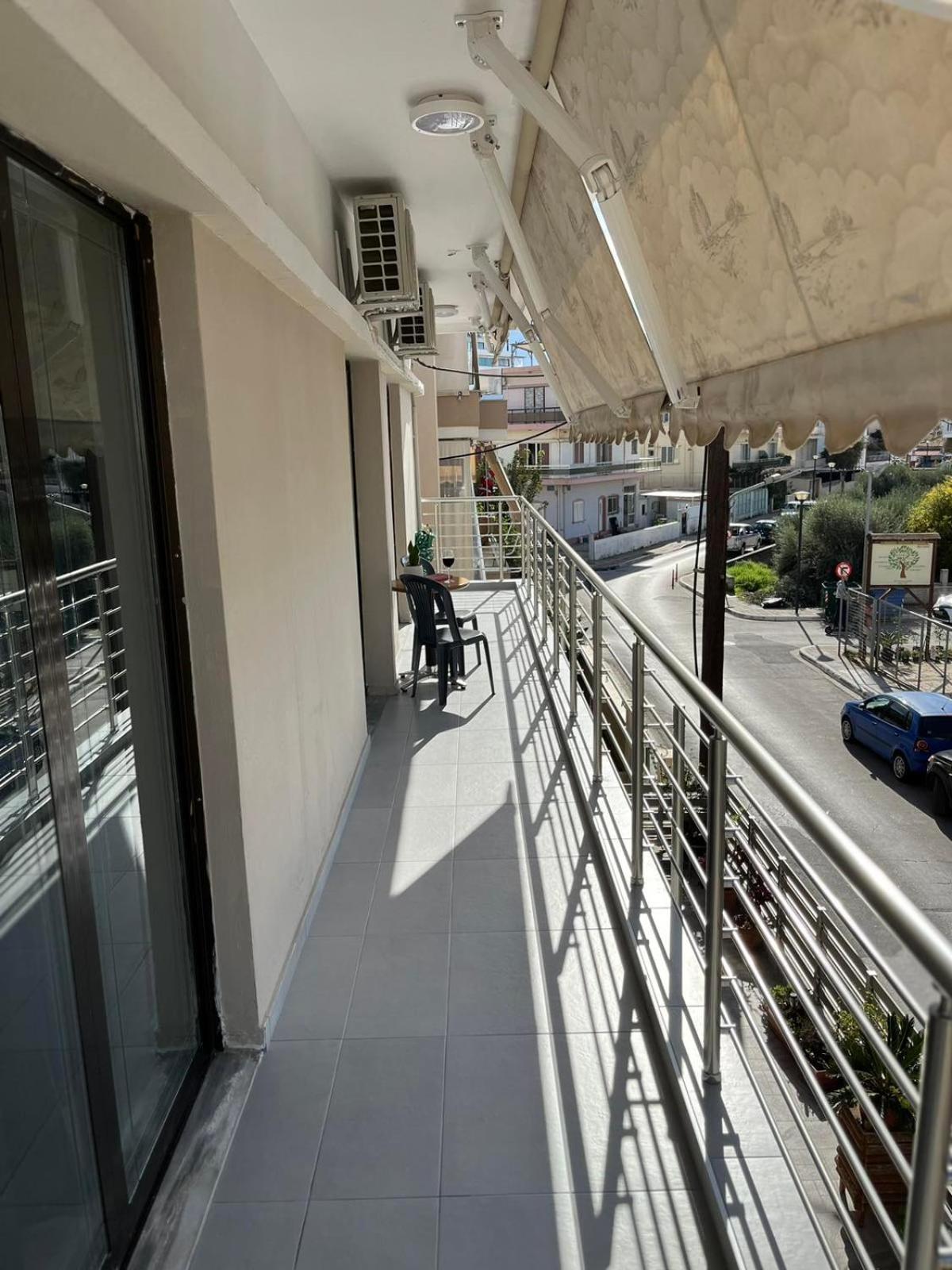 Modern αpt 500m From The Beach. Apartment Chania (Crete)