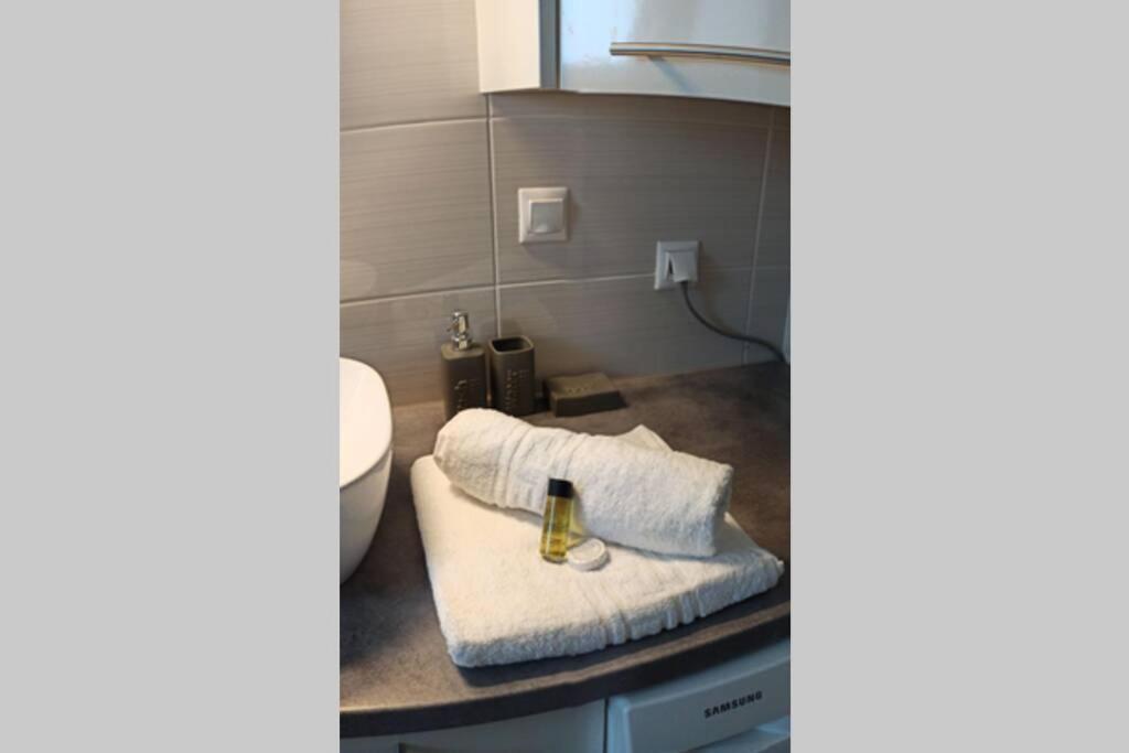 Modern αpt 500m From The Beach. Apartment Chania (Crete)