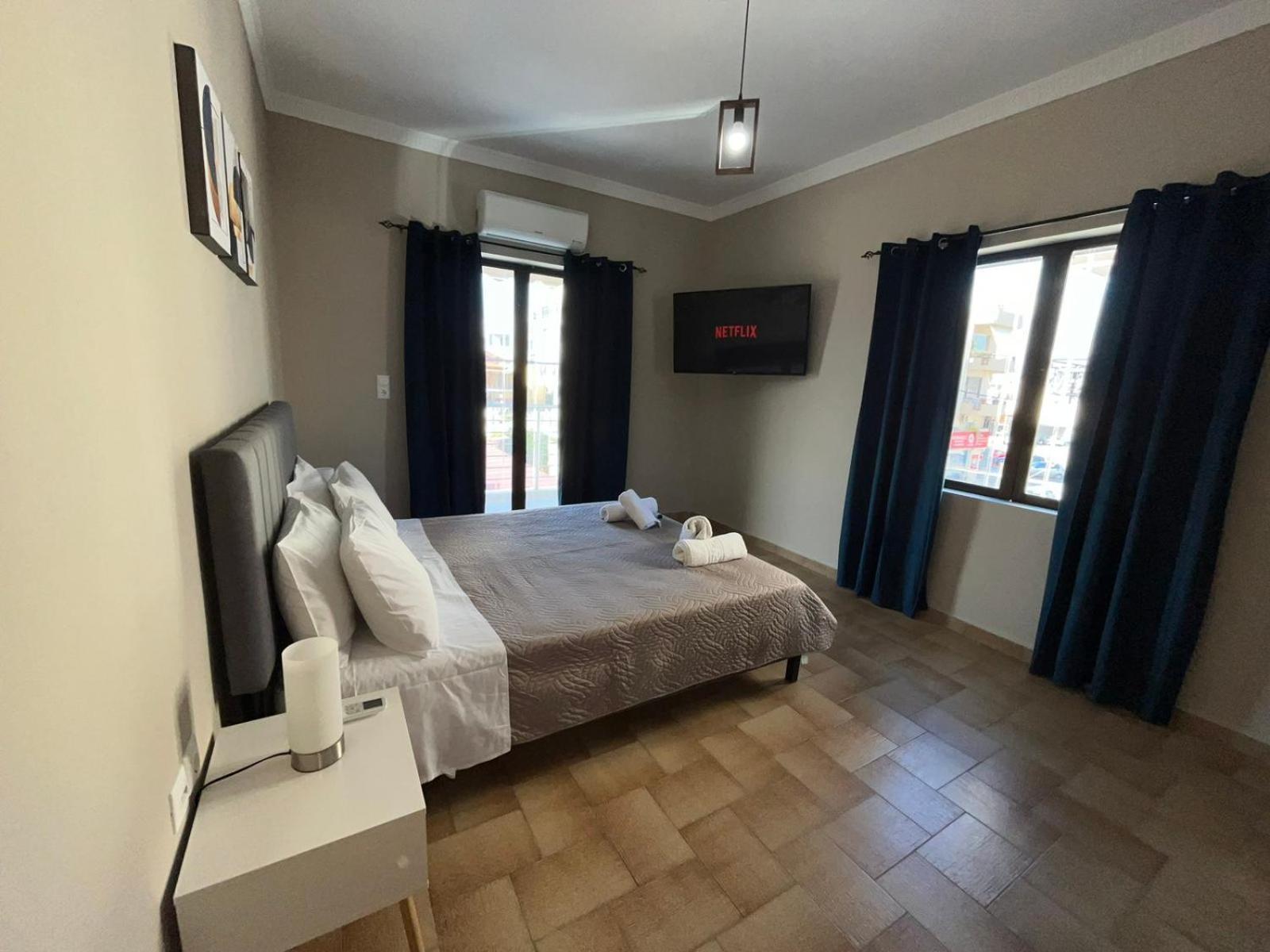 Apartment Modern αpt 500m From The Beach. Chania (Crete)